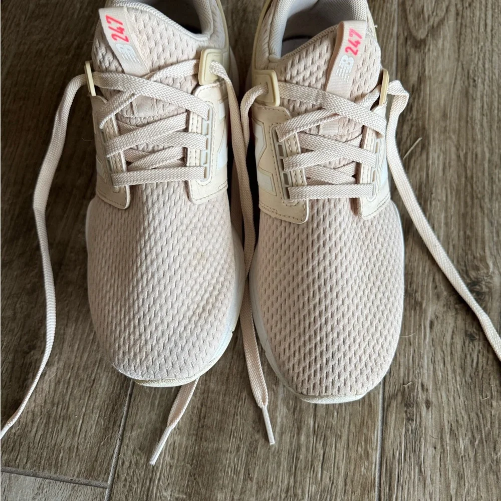 New Balance Pink Sneakers - Picture 3 of 5